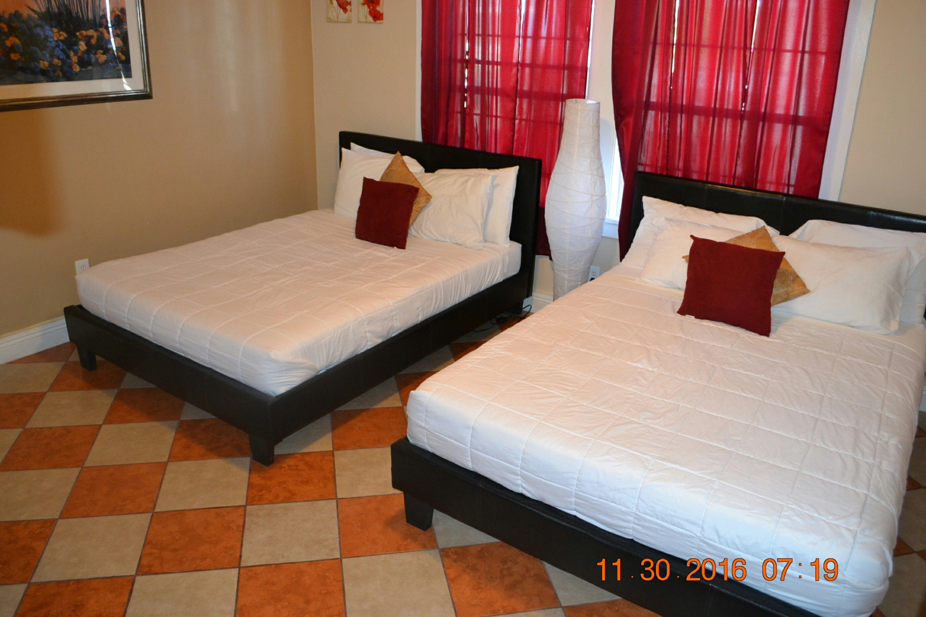 Monterey Inn Hotel Dream Suites — Fotos 2